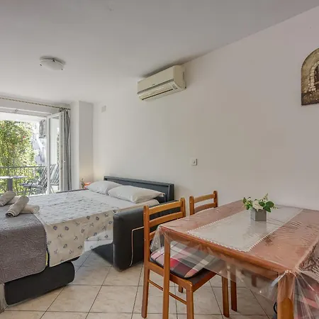 Orbanic Πανσιόν 3*