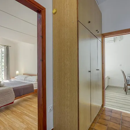 בית הארחה Orbanic רוביני